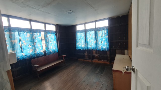 บ้านเดี่ยว 2 ชั้น  ทำเลทอง ประชาอุทิศ 22  พร้อมอยู่ พร้อมค้าขาย 47วา เหมาะสำหรับอยู่อาศัย ทำการค้า เดินทางสะดวก ใกล้แหล่งชุมชน