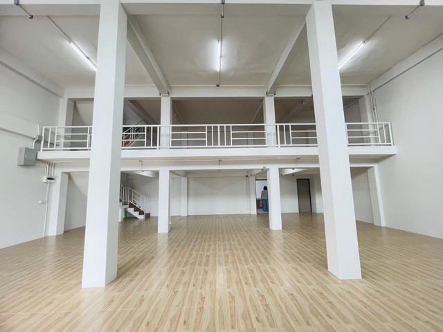 ขายและให้เช่า อาคารพาณิชย์ 3 คูหาใหม่ ติดถนนใหญ่ สะแกงาม เลียบด่วนกาญจนาภิเษก สำนักงานพร้อมพื้นที่ใช้สอยขนาดใหญ่ ทำเลทองธุรกิจ*