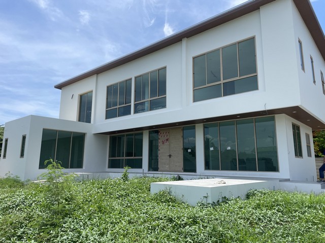 ขายบ้านเดี่ยวพร้อมที่ดิน 1ไร่ 1 งาน 62 ตารางวา ซอยอ้อมใหญ่ อ.สามพราน จ. นครปฐม