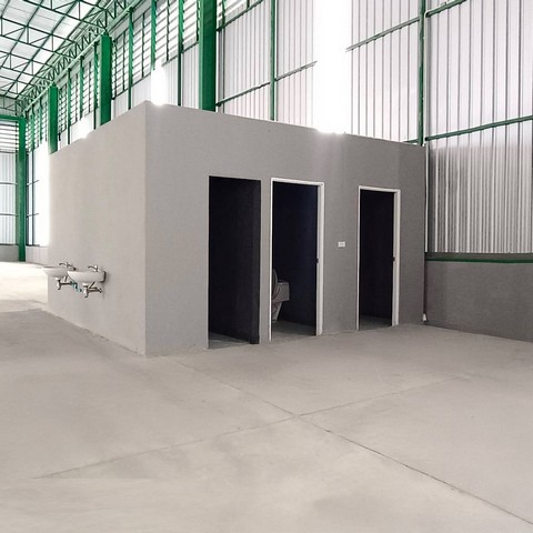 ให้เช่าโกดัง 2,000 รองรับน้ำหนัก 3 ตัน/ตารางเมตร  ถนนเอกชัย หลังวัดบางบอน  เหมาะสำหรับการทำคลังสินค้า