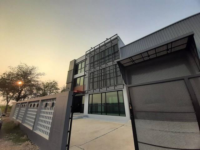 ขายโรงงานมีออฟฟิศ 200 ตร.ว. ย่านลำลูกกาคลอง 9 ปทุมธานี พื้นที่สีม่วงเข้ม ขอ รง.4 ได้ (สร้างใหม่)