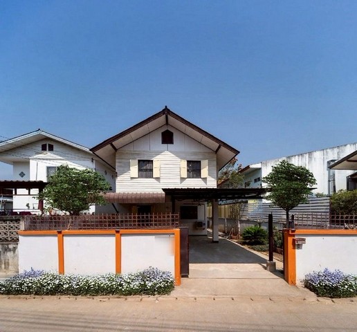 ให้เช่าบ้านเดี่ยว 2 ชั้น สไตล์โฮมมี่วินเทจ ตกแต่งอบอุ่น เมืองเชียงใหม่