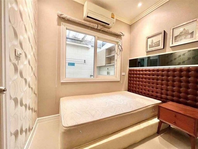 ให้เช่าทาวโฮม2ชั้น ใกล้ สัมมากร เพลส รามคำแหง หลังมุม  ซอยมิสทีน หมู่บ้านโกลเด้น ทาวน์ รามคำแหง-วงแหวน ถนน ราษฎร์พัฒนา สะพานสูง