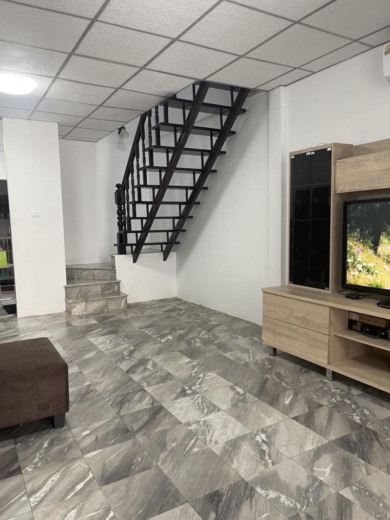 ขายทาวน์เฮ้าส์ 2 ชั้น บ้านเลิศอุบล ซอยพระยาสุเรนทร์44 ถนนรามอินทรา