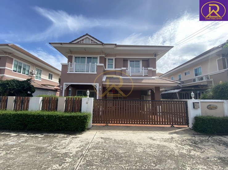 ขายด่วนบ้านเดี่ยว2ชั้น โครงการสวย มีระดับ คุณภาพสูง หมู่บ้านแกรนด์มณีรินทร์ สามมุข-บางแสน ใกล้หาดบางแสน ต.แสนสุข อ.เมืองชลบุรี จ.ชลบุรี