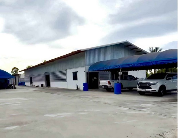 ขายที่ดินพร้อมสิ่งปลูกสร้างบางละมุงชลบุรี ขายที่ดิน2ไร่และสิ่งปลูกสร้าง ติดถนนสาธารณะ 2 ด้าน 