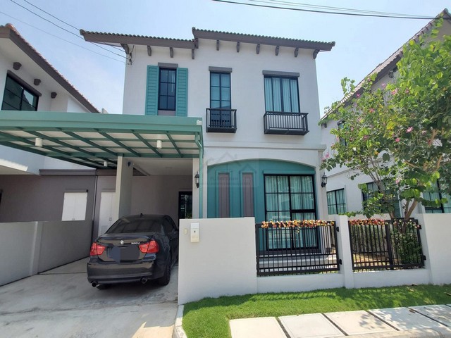 ให้เช่าบ้านแฝด 2 ชั้น 3 ห้องนอน โครงการอณาสิริ รามคำแหง ซอยเคหะร่มเกล้า 64 ใกล้เตรียมอุดมศึกษาน้อมเกล้า เฟอร์พร้อมอยู่