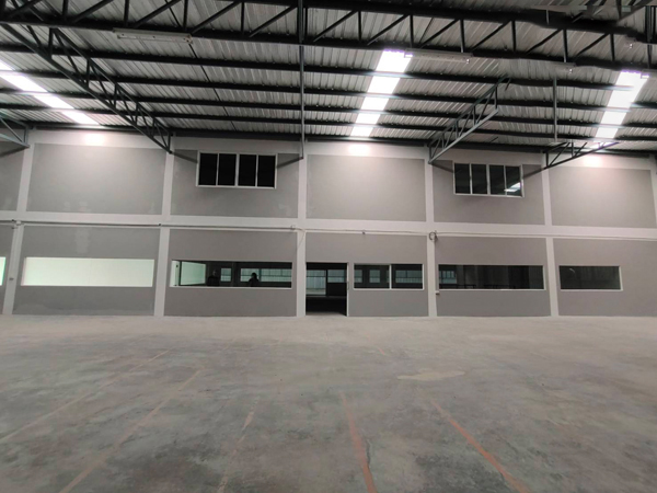 ให้เช่าเช่าอาคารโรงงาน/โกดัง พื้นที่ใช้สอย 1,860 ตร.ม ออฟฟิศ 3ชั้น ถนนรามอินทรา109 ซอยพระยาสุเรนทร์ ราคาเช่า 200,000 บ/ด