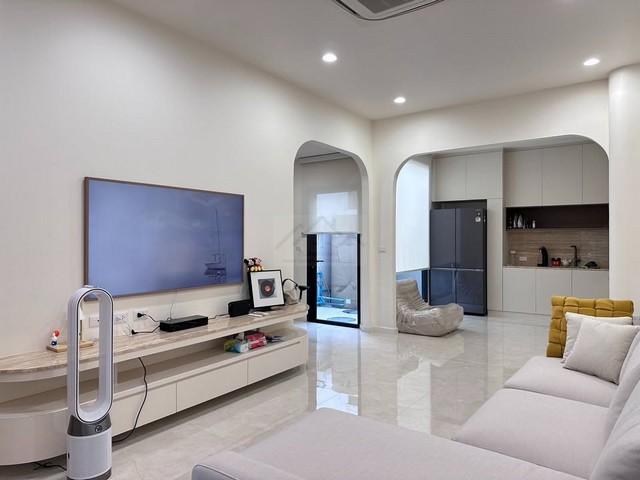 ขายทาวน์โฮม 3.5 ชั้น 212 ตร.ม. อาคาร เดมี สาธุ 49 ย่านพระราม 3 ใกล้ Central พระราม 3