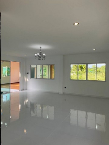 พูลวิลล่าสร้างใหม่ พื้นที่ใช้สอยกว้าง ทำเลดี ดอยสะเก็ด