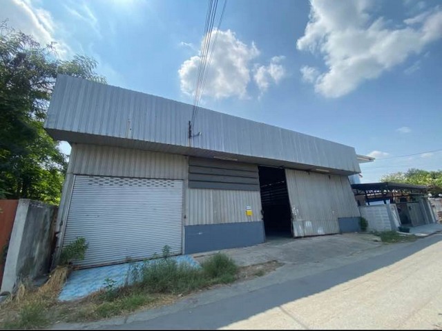 ให้เช่าโกดัง 400 ตารางเมตร รถหกล้อเข้าได้  ซอยเสรีไทย 43 เขตบึงกุ่ม กรุงเทพมหานคร