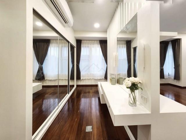 ให้เช่าบ้านเดี่ยว 3 ชั้น 320 ตรม. ย่านรัชดานิเวศน์ 16 พร้อมระเบียง วิวสวย ใกล้ MRT ห้วยขวาง