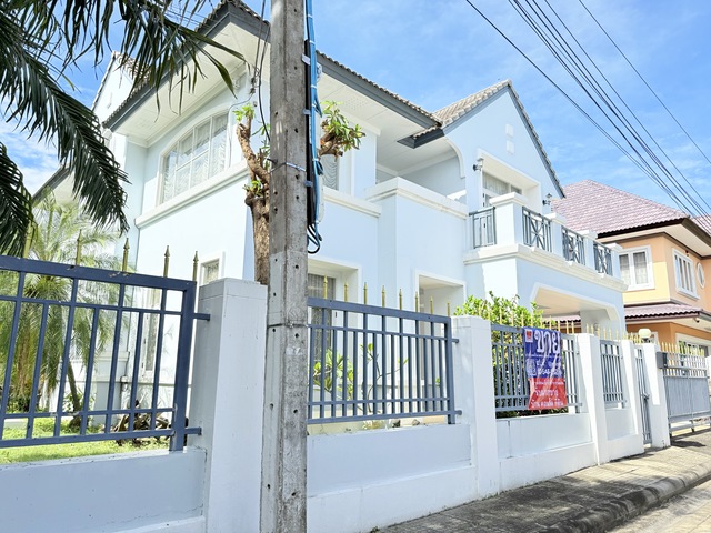 ขายบ้านเดี่ยว ปัญจทรัพย์ ปาร์ค ปิ่นเกล้า 160 ตรว.พร้อมเฟอร์ พร้อมอยู่ 4ห้องนอน 3ห้องน้ำ 1 ห้องแม่บ้าน ติดถนนบรมราชชนนี