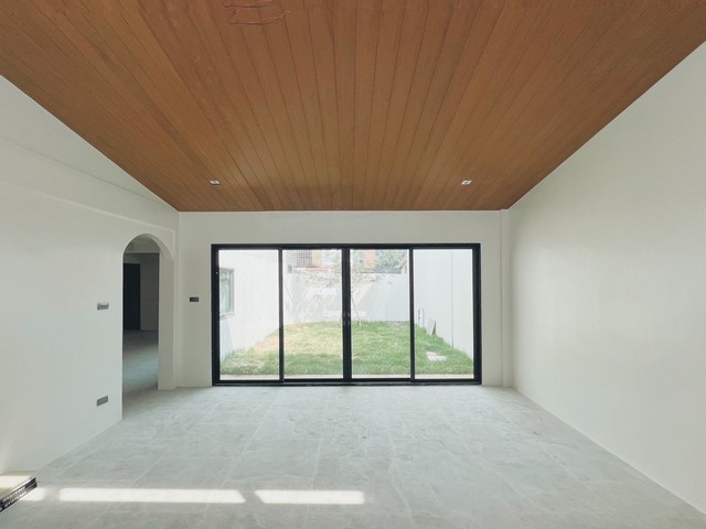 ขายบ้านเดี่ยวสองชั้นขนาดใหญ่ ลาดพร้าว122 กลางโซนลาดพร้าว