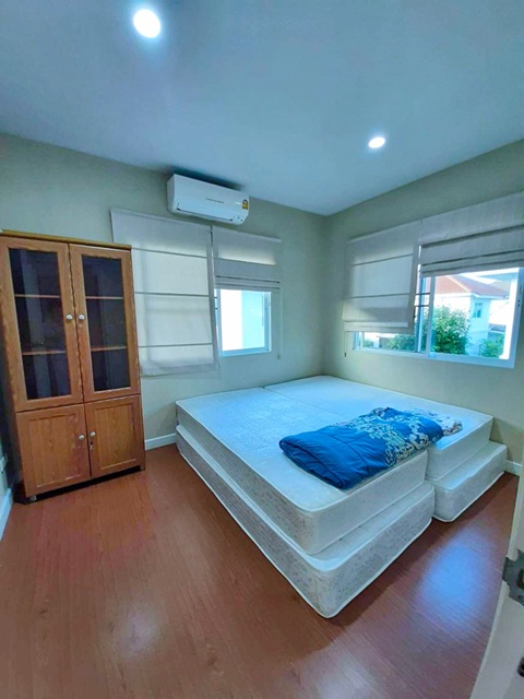 เฟอร์ครบ 3 นอน 2 น้ำรร.ร่วมฤดีวิเทศศึกษา 1.1 กม.ให้เช่าบ้านเดี่ยว 2 ชั้น วิวสวน  ม.เกษมบัณฑิต ร่มเกล้า 1.7 กม.ตลาดมีนบุรี 1 หาของกินง่าย