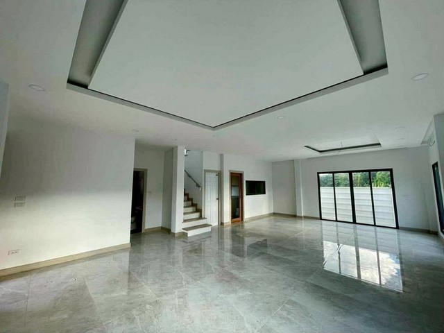 บ้านเดี่ยว 2 หลัง ถนนสันกำแพงสายเก่า ต้นเปา สันกำแพง