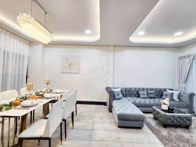 ให้เช่าบ้าน 3 ชั้น พระราม9 ตกแต่งครบ พร้อมเข้าอยู่ทันที ตรงข้าม Central International School