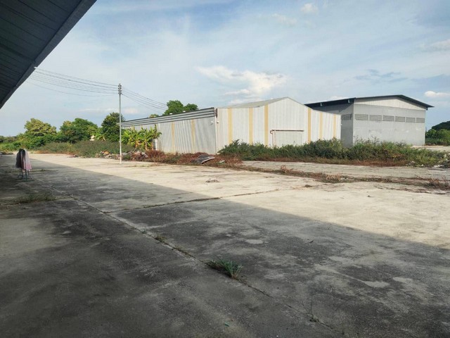 ให้เช่าโกดัง 1,800 และ 1,040 ตารางเมตร  บนที่ดินกว่า10ไร่  ตำบล พิมลราช อำเภอบางบัวทอง