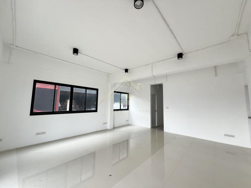 โกดัง พร้อมสำนักงาน 2 ชั้น ไทรน้อย นนทบุรี