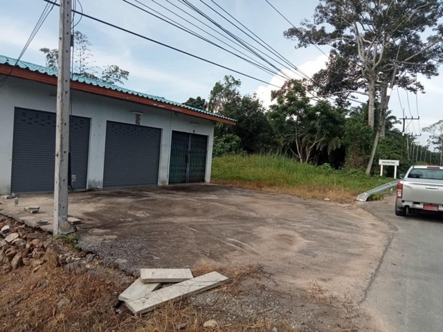 ที่ดินติดถนนหัวสะพานเขากอบหน้า เนื้อที่ 76 ตารางวา ต เขากอบ อ ห้วยยอด จ ตรัง