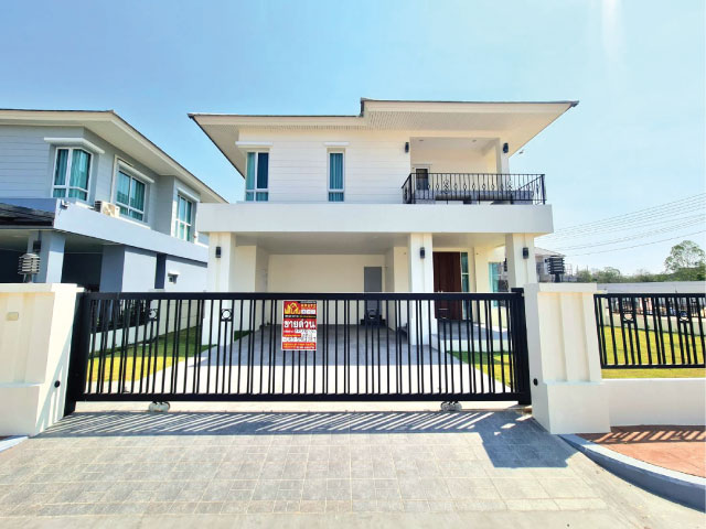 ขายด่วนบ้านสไตล์ Luxury ตกแต่งพร้อมเข้าอยู่ พื้นที่ 71.70 ตรว พื้นที่ใช้สอย 286 ตรม ต.กระสัง อ.เมืองบุรีรัมย์ จ.บุรีรัมย์