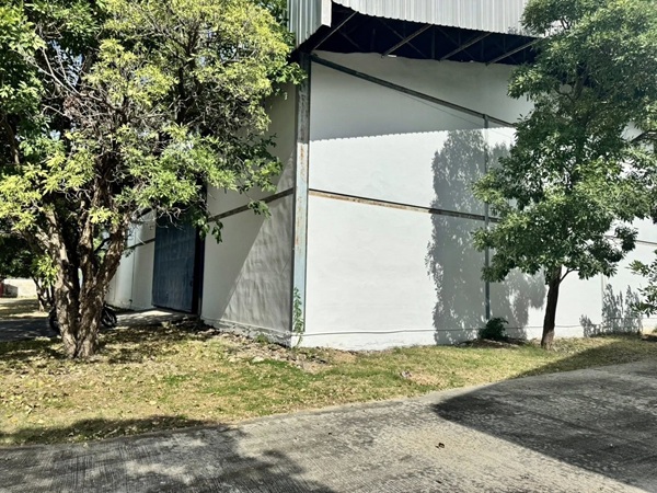 ให้เช่าอาคารโรงงาน/โกดัง/คลังสินค้า พื้นที่ใช้สอย 1,152 ตร.ม (24 x 48 ) ออฟฟิศ  ถนนเทพารักษ์ ก.ม 12 คลองขุด ราคาเช่า 120 บาท/ตรม.