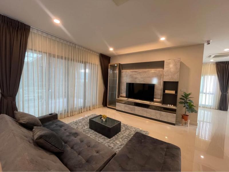 BH3717 ให้เช่า บ้านเดี่ยวหรู 2 ชั้น The City รามอินทรา 2 ถนนจตุโชติ 5 ห้องนอน เฟอร์นิเจอร์ครบ พร้อมเข้าอยู่