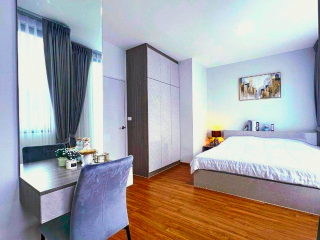 ทำเลดี พลีโน่ สุขุมวิท-บางนา  ติดเมกาบางนา  นานาชาติสิงคโปร์1.8 กม.ให้เช่าทาวน์โฮมพรีเมียม 2 ชั้นทำเลดี  ช้อปปิ้ง  v