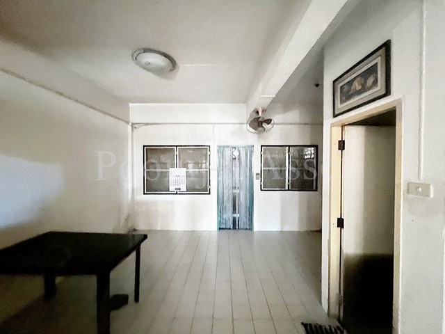 ขายทาวน์เฮ้าส์ 2 ชั้น หมู่บ้านบัวทองธานี ติดถนนกาญจนาภิเษก บางบัวทอง นนทบุรี