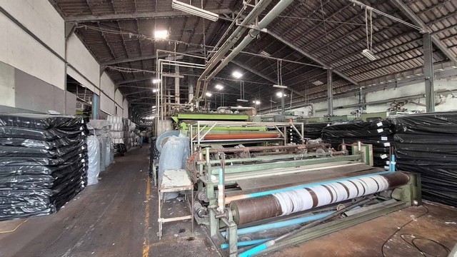 ขายโรงงานบางปูสมุทรปราการ พื้นที่สีม่วง  เนื้อที่ดินทั้งหมด 8 ไร่ 3 งาน 77 ตารางวา