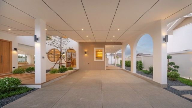 ขายบ้านหรูพูลวิลล่าหรู หางดง เชียงใหม่ เริ่ม 11.2 ลบ.