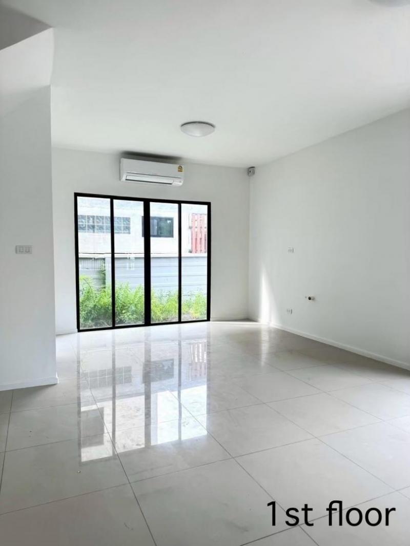 ให้เช่าทาวน์โฮม 4 ชั้น 225 ตร.ม. โครงการอารียา แมนดารีนา สุขุมวิท 77 ใกล้ BTS ศรีนุช