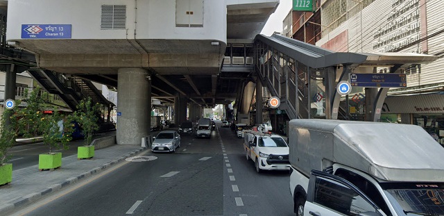 กว้างขวาง ทำเลดี จรัญฯ 13 MRT จรัญฯ 13 1กม.ให้เช่าอาคารพาณิชย์ 3 คูหาทะลุกัน เหมาะกับเป็นโกดังขนาดกลาง เก็บของสต็อก