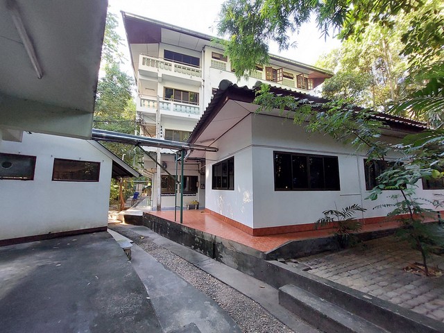 ขายกิจการ โรงงานสมุนไพร พร้อมถ่ายถอดความรู้สมุนไพรทั้งหมด พร้อมใบอนุญาตผลิตและทะเบียนยา มาตรฐาน ISO