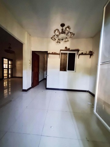 ขาย บ้านแฝด ถนน รังสิต-นครนายก ธราดลบุรี ธัญบุรี ปทุมธานี PTT13066