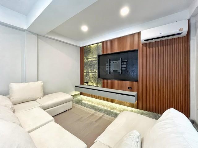 ให้เช่าบ้านเดี่ยว 5 ชั้น 600 ตร.ม. ซอยทองหล่อ 25 สไตล์คลาสสิกโมเดิร์น ใกล้ รพ.สมิติเวช