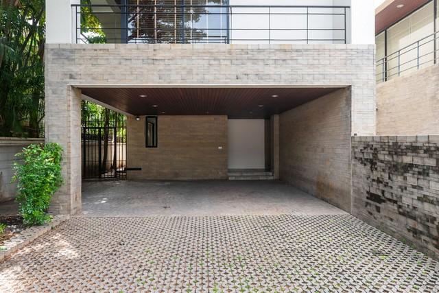 ให้เช่าบ้านเดี่ยว 4 ชั้น 750 ตร.ม. ย่านอารีย์ พญาไท เหมาะพักอาศัยหรือโฮมออฟฟิศ ใกล้ BTS อารีย์