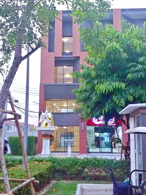 เพชรเกษม77-81 หนองแขม 1.2กม. 5นอน ให้เช่าอาคารพาณิชย์ 3.5ชั้นหลังมุม  โฮมโปร เพชรเกษม 2.5 กม 29ตร.วา. 359ตร.ม. 3น้ำ ม.เอเชียอาคเนย์ 2.8กม.