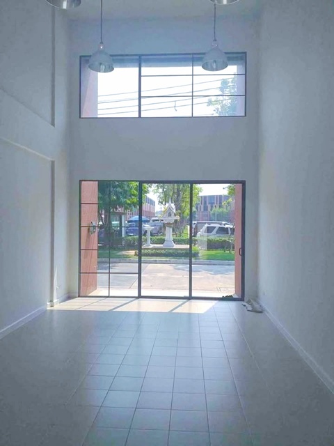 โฮมโปร เพชรเกษม 2.5 กม เพชรเกษม77-81 หนองแขม 1.2กม. 5นอน  ให้เช่าอาคารพาณิชย์ 3.5ชั้นหลังมุม 28ตร.วา. 355ตร.ม. 3น้ำ ม.เอเชียอาคเนย์ 2.8กม.