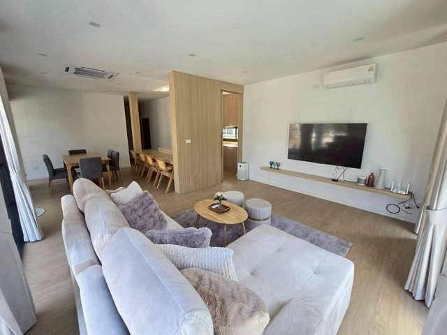 พูลวิลล่า สไตล์โมเดิร์นลักชูรี่ รีโนเวทและสร้างใหม่ โซนหางดง