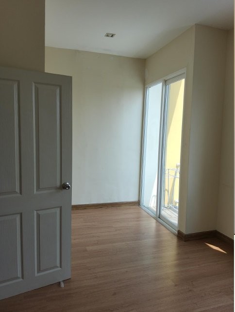 ขายทาวน์เฮ้าส์มือสองหนองแขม กรุงเทพมหานคร โครงการ โกลเด้นทาวน์ เพชรเกษม