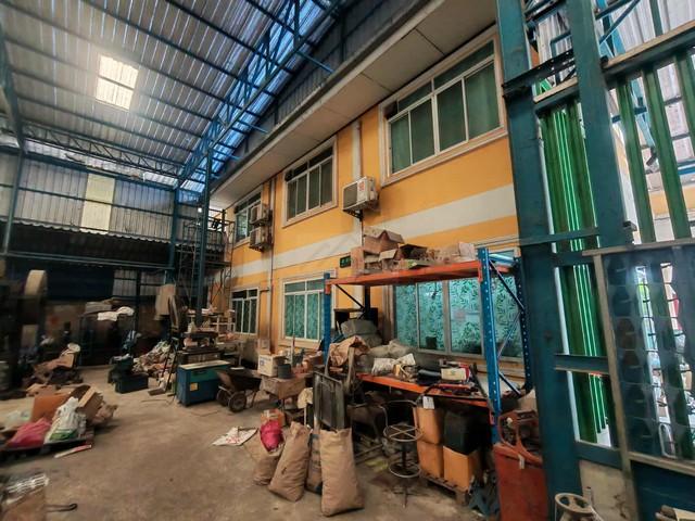 ขายบ้านและโกดัง 1,100 ตร.ม. ถนนพระราม 2 ซอยบางกระดี่ 43 ใกล้เซนทรัลพระราม 2