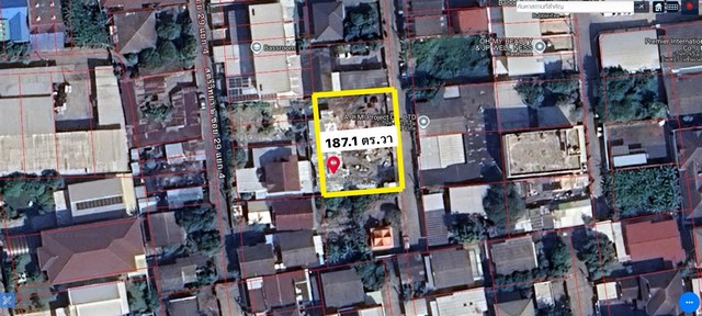 ขายถูกที่ดินสี่เหลี่ยมผืนผ้าถมแล้ว แถวโชคชัย 4 ซอย 72 ถนนสตรีวิทยา2 ซอย 29 แยก 5 เนื้อที่ 187.1  ตรว. แหล่งชุมชน  ใกล้รถไฟฟ้าสายสีเหลือง