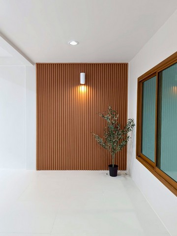 ขายทาวน์โฮม 2 ชั้น อ่อนนุช 48 ขนาด 16 ตร.ว มินิมอล รีโนเวทใหม่ พร้อมอยู่