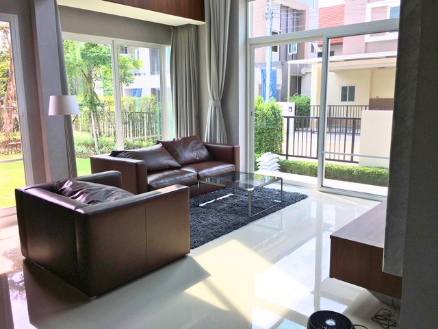 ขายบ้านเดี่ยว 3 ชั้น Casa Legend Kaset-Nawamin ขนาด 94 ตร.วา หลังมุม ตกแต่งหรู