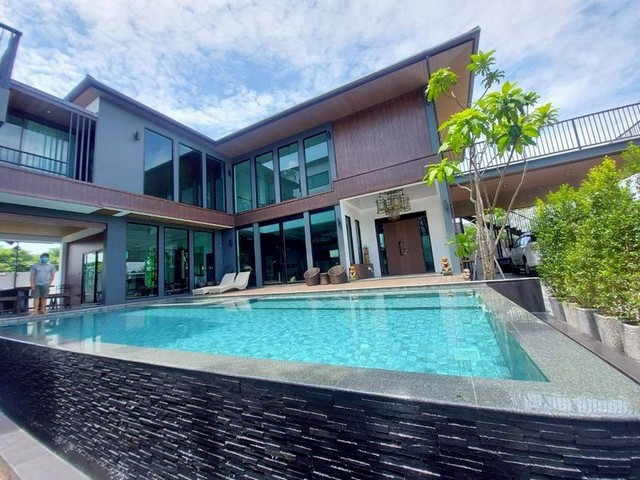 พูลวิลล่าพร้อมสำนักงาน สิ่งอำนวยสะดวกครบ โซนสันผีเสื้อ