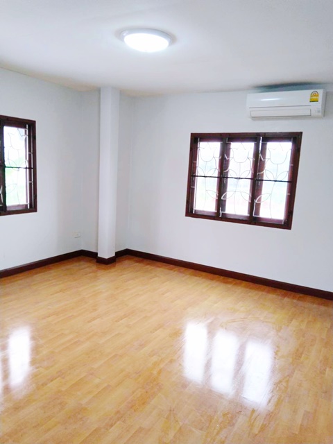 บิ๊กซี แหลมทอง 2.8 กม. ทับมา คฤหาสน์ให้เช่าบ้านเดี่ยว  55ตรว. 255ตรม. เซ็นทรัลพลาซ่า หาดแสงจันทร์ 4กม.