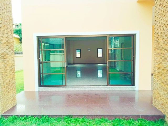 ให้เช่าโฮมออฟฟิต ใจกลางหาดใหญ่ ตลาดกิมหยง  ถ.เพชรเกษม39-47  3ชั้น 120ตรว.  5นอน 7แอร์