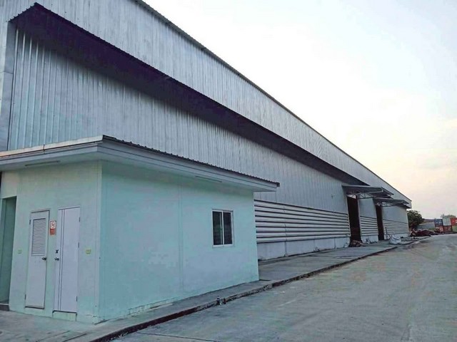 ทาวน์โฮม โมดิ วิลล่า ถนนบางนา-ตราด บางนา หลังมุม หลังใหญ่ ทำเลดี