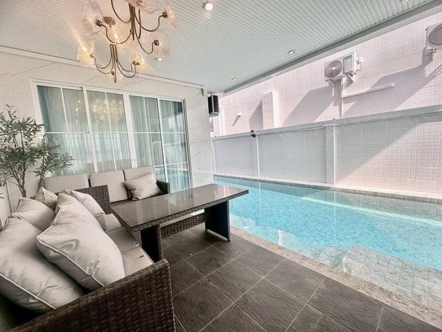 ให้เช่าพูลวิลล่านาป่าชลบุรี Poovilla บ้านเช่าพร้อมสระว่ายน้ำส่วนตัว ถนนบายพาส-กรุงเทพพัทยา